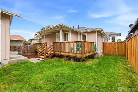 804 N 3rd Street Renton WA 98057