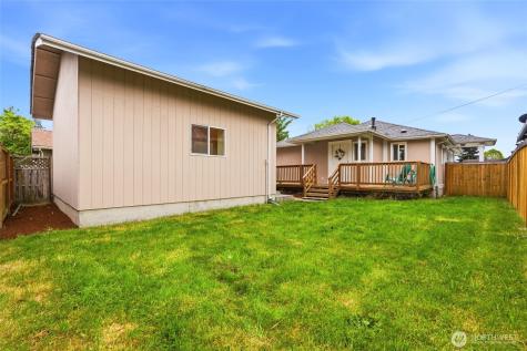 804 N 3rd Street Renton WA 98057