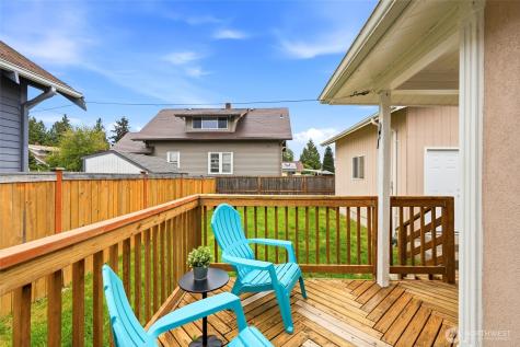 804 N 3rd Street Renton WA 98057