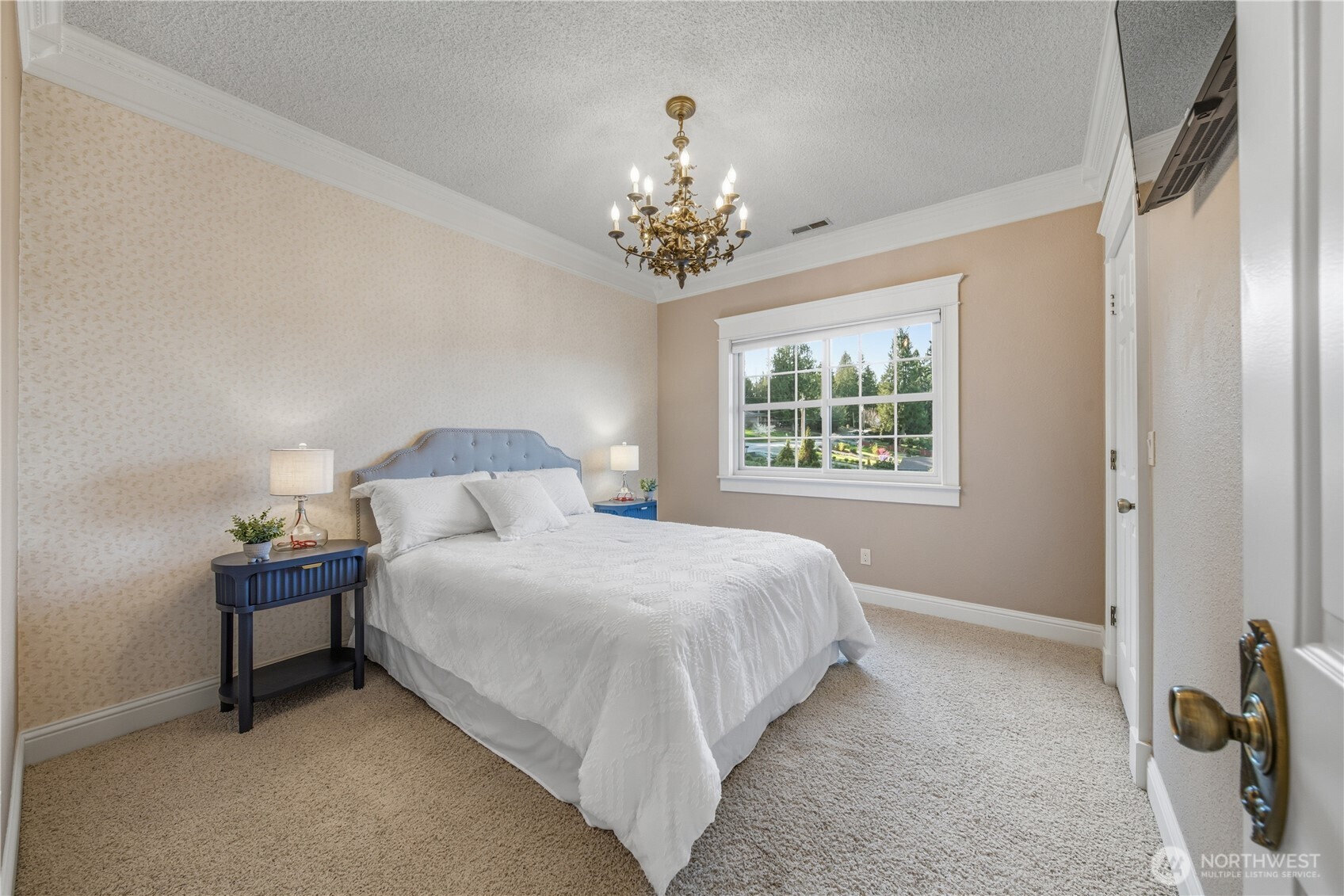 4217 Lakeridge Drive E Lake Tapps WA 98391