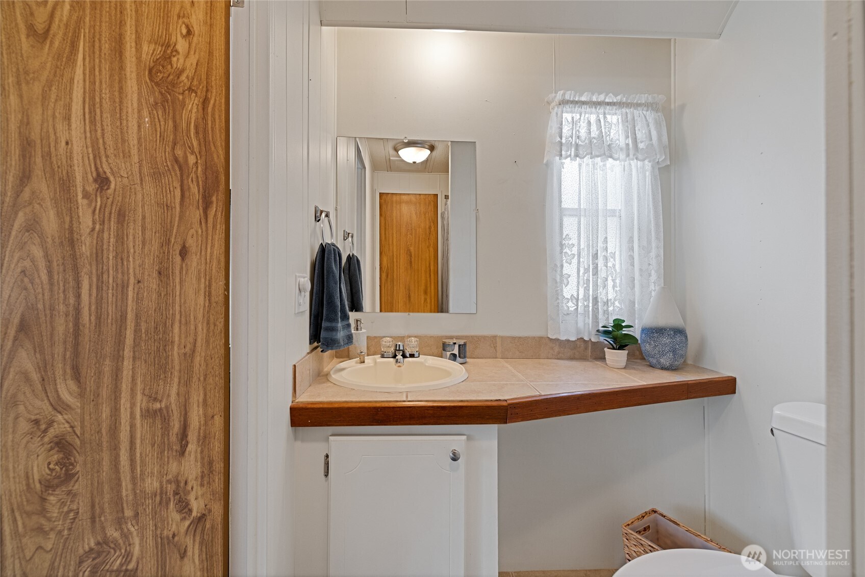 507 131st Street E Tacoma WA 98445