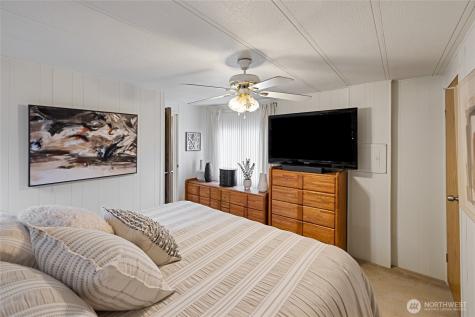 507 131st Street E Tacoma WA 98445