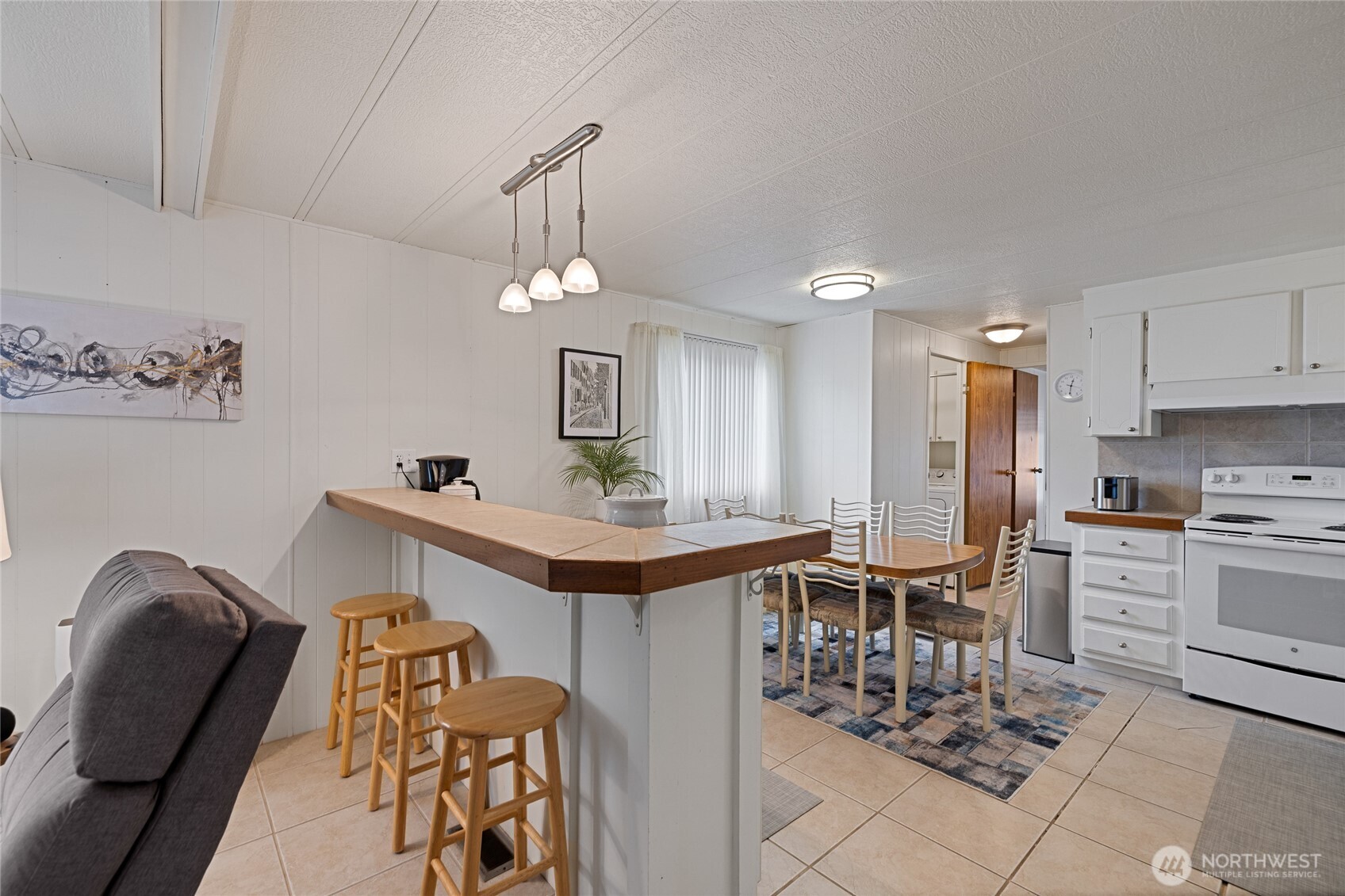 507 131st Street E Tacoma WA 98445