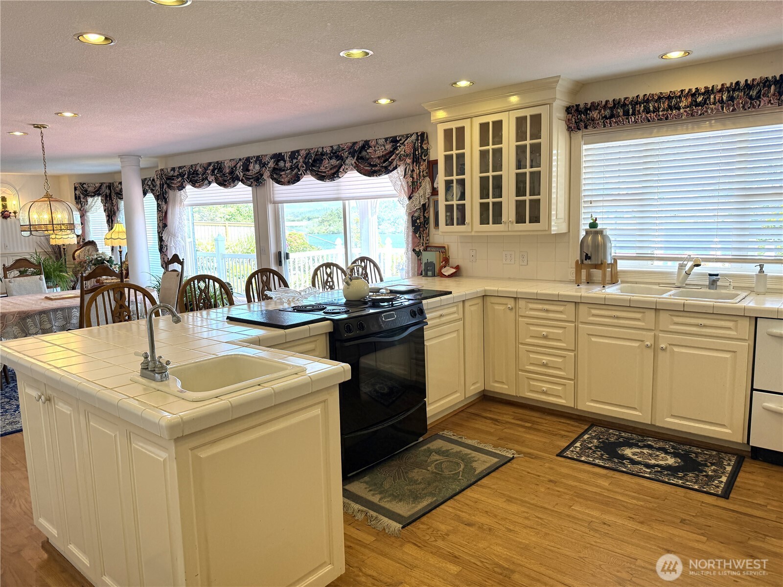 34100 G Street Ocean Park WA 98640