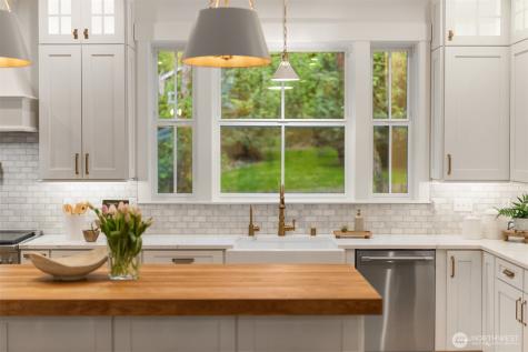 4948 NE North Tolo Road Bainbridge Island WA 98110