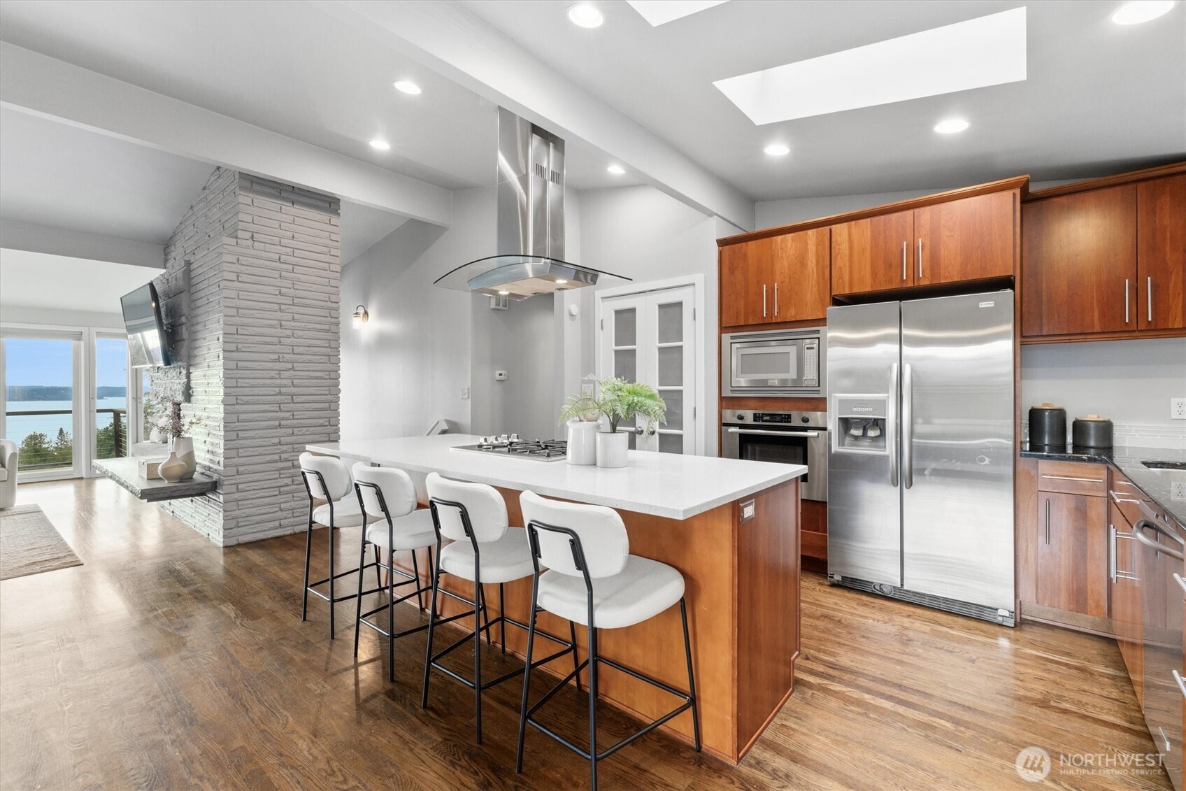 8620 Vashon View SW Seattle WA 98136