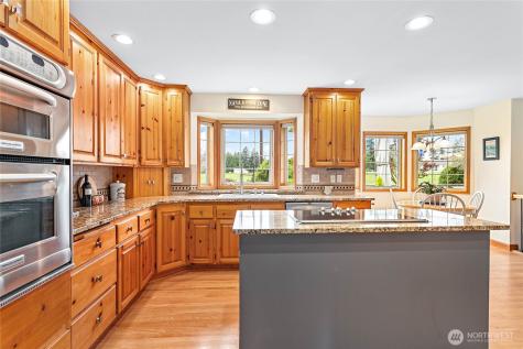 1806 Fairview Court Lynden WA 98264