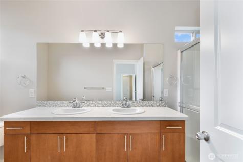 314 Chelan Avenue NE Renton WA 98059