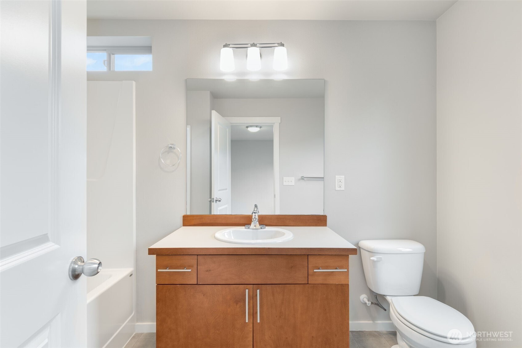 314 Chelan Avenue NE Renton WA 98059