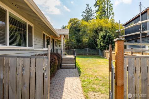 611 Whatcom Street La Conner WA 98257