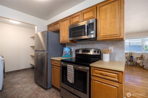 611 Whatcom Street La Conner WA 98257