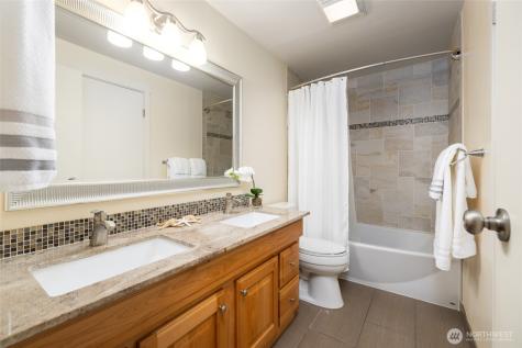 611 Whatcom Street La Conner WA 98257