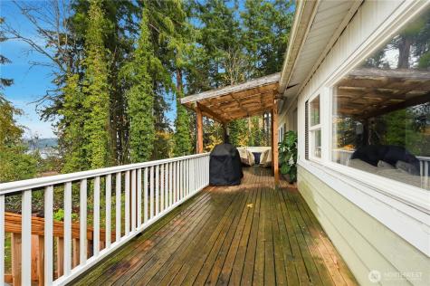 3290 Rocky Point Road NW Bremerton WA 98312