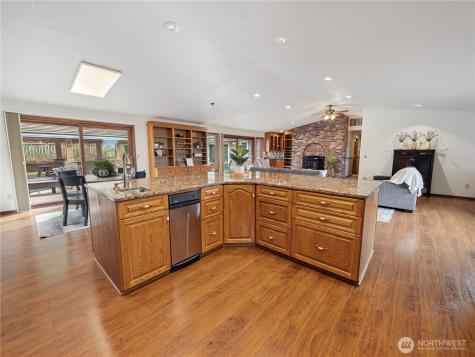 28118 163rd Street E Wilkeson WA 98396