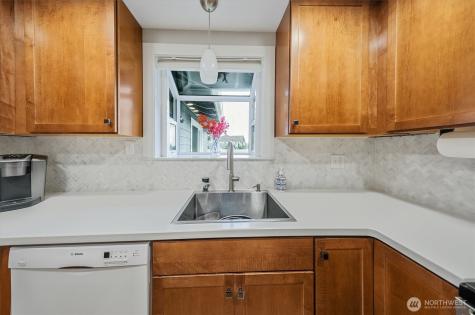 14219 SE 259th Place Kent WA 98042