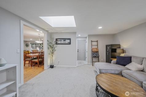 14219 SE 259th Place Kent WA 98042