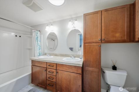 14219 SE 259th Place Kent WA 98042