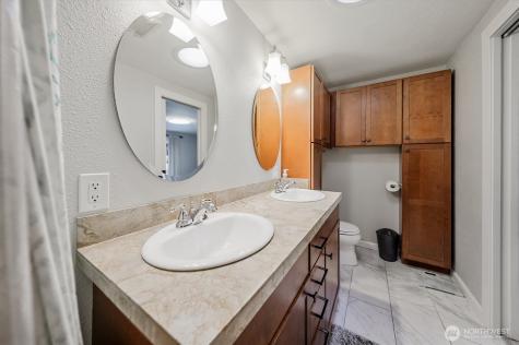 14219 SE 259th Place Kent WA 98042