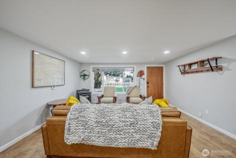 14219 SE 259th Place Kent WA 98042