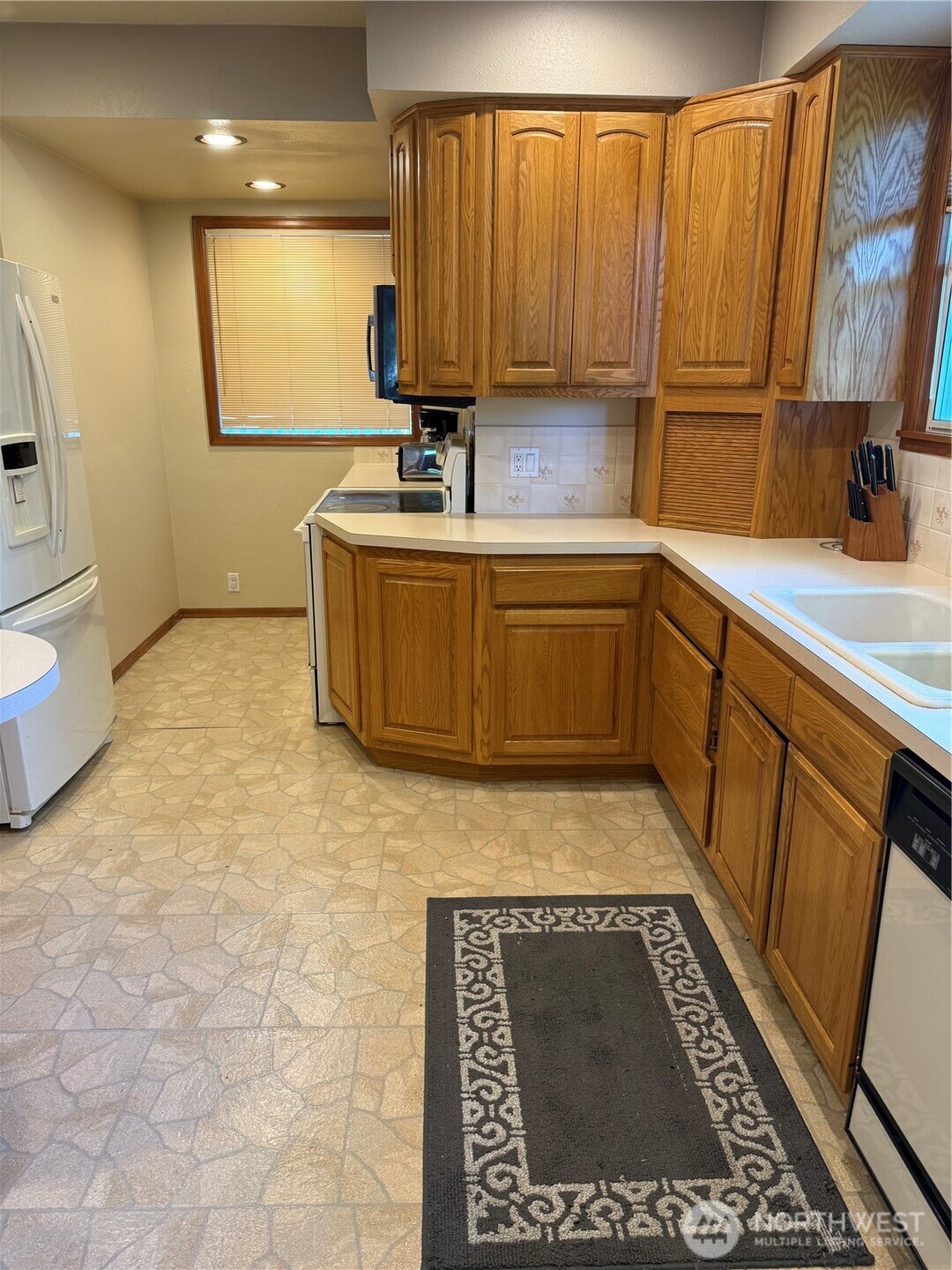 1108 Duryea Raymond WA 98577