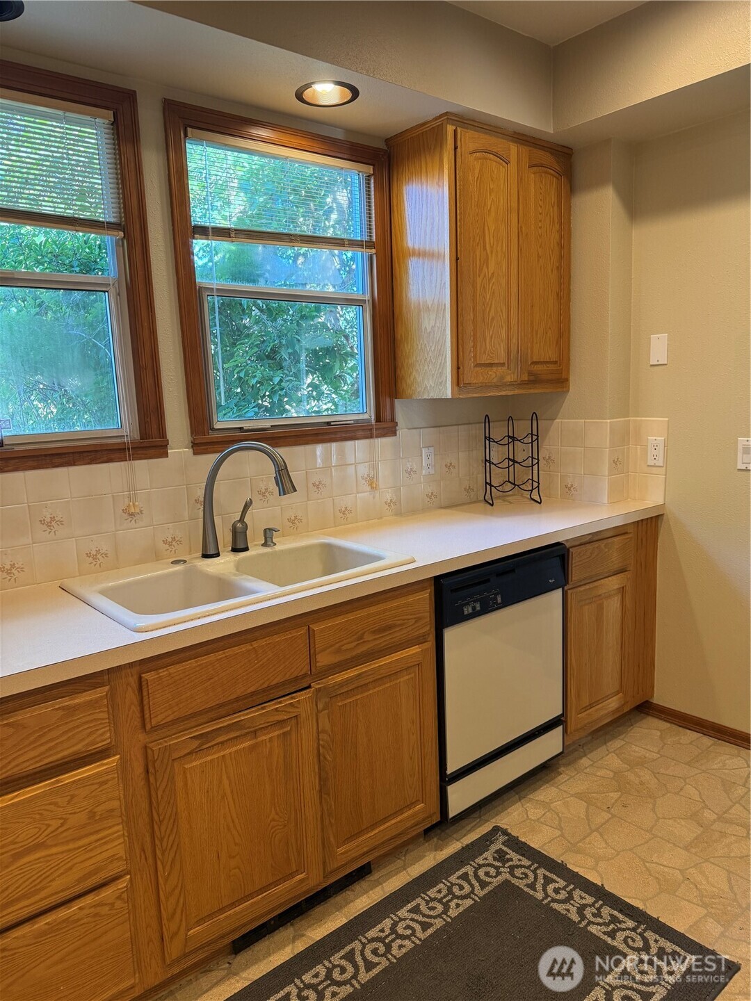 1108 Duryea Raymond WA 98577