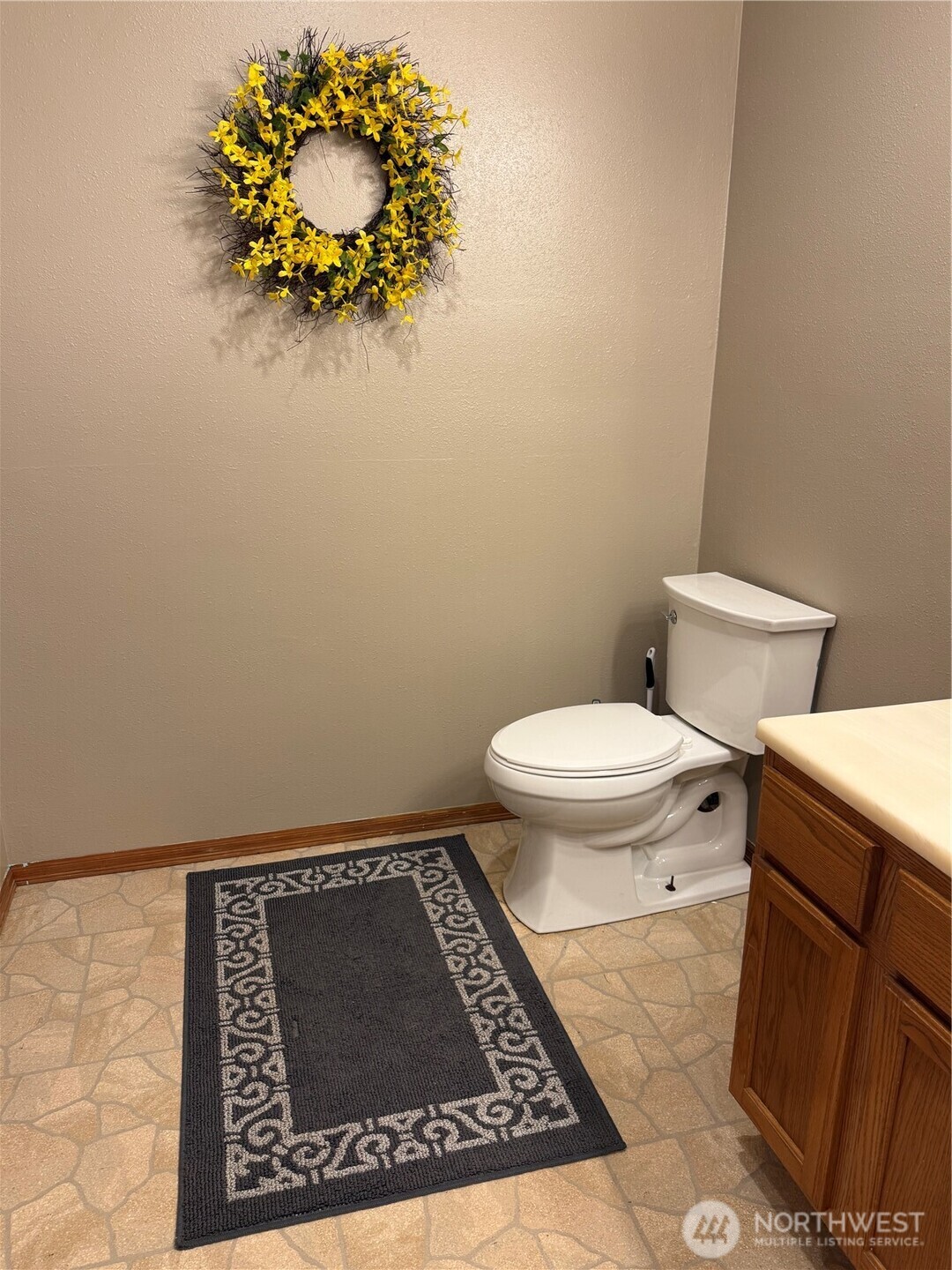 1108 Duryea Raymond WA 98577