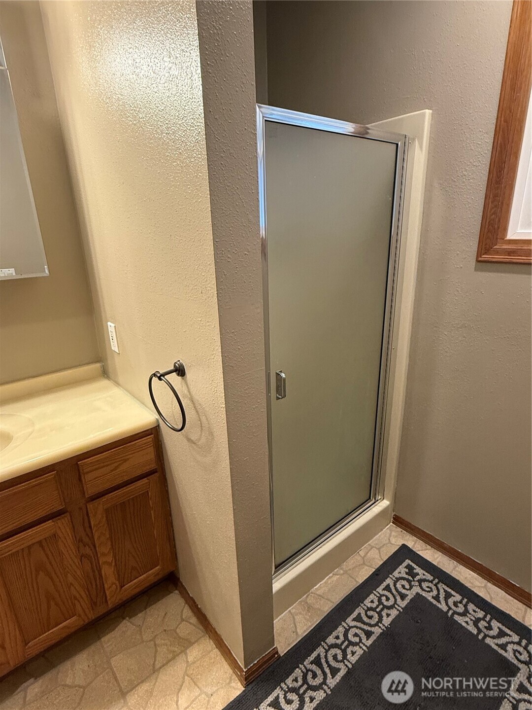 1108 Duryea Raymond WA 98577