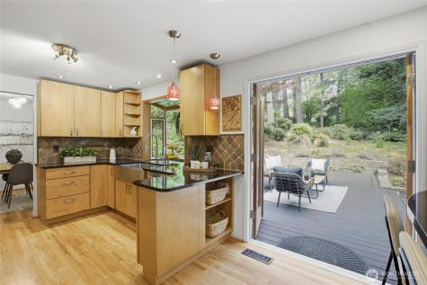 22731 95th Avenue SE Woodinville WA 98077