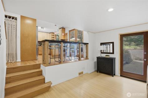 22731 95th Avenue SE Woodinville WA 98077