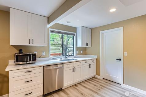 3412 161st Place SE Bellevue WA 98008