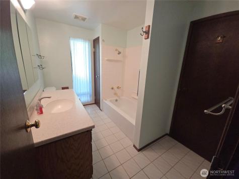 4725 272nd Avenue NE Redmond WA 98053