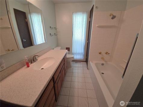 4725 272nd Avenue NE Redmond WA 98053