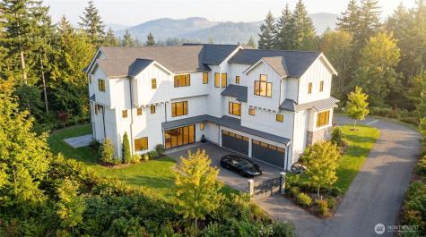 418 111th Avenue SE Bellevue WA 98004