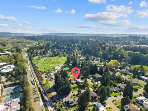 418 111th Avenue SE Bellevue WA 98004