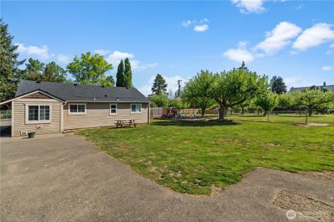 3216 92nd Street E Tacoma WA 98446
