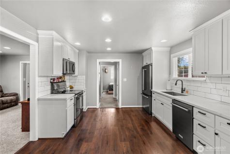3216 92nd Street E Tacoma WA 98446