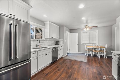 3216 92nd Street E Tacoma WA 98446