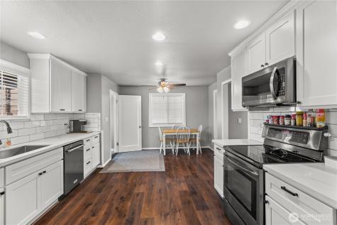3216 92nd Street E Tacoma WA 98446