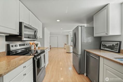 12438 177th Pl SE Renton WA 98059