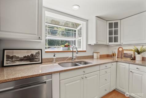 12438 177th Pl SE Renton WA 98059