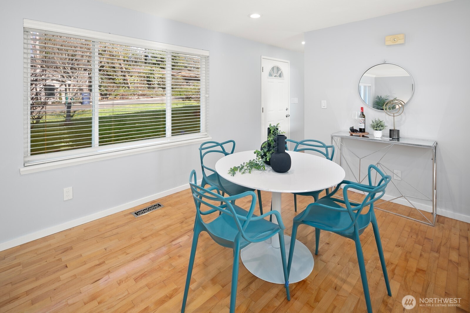 7037 NE 137th Street Kirkland WA 98034