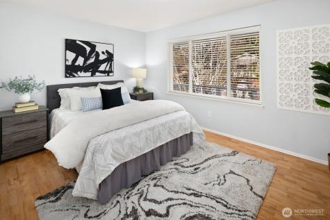 7037 NE 137th Street Kirkland WA 98034