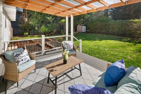 7037 NE 137th Street Kirkland WA 98034