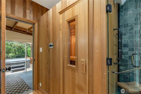 1803 Bigelow Avenue N Seattle WA 98109