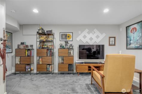 1803 Bigelow Avenue N Seattle WA 98109