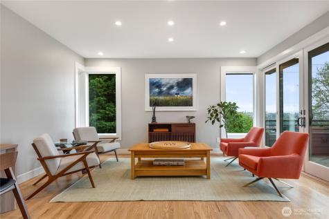 1803 Bigelow Avenue N Seattle WA 98109
