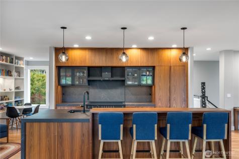 1803 Bigelow Avenue N Seattle WA 98109