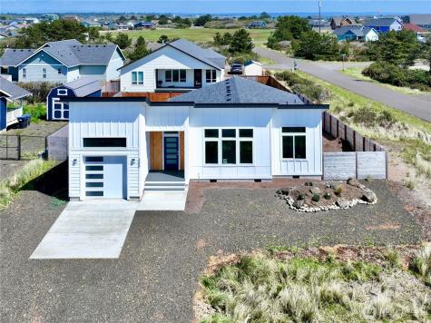 455 N Portal Loop SW Ocean Shores WA 98569