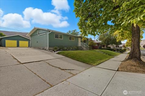 1025 River Drive Coulee Dam WA 99116