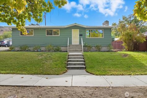 1025 River Drive Coulee Dam WA 99116